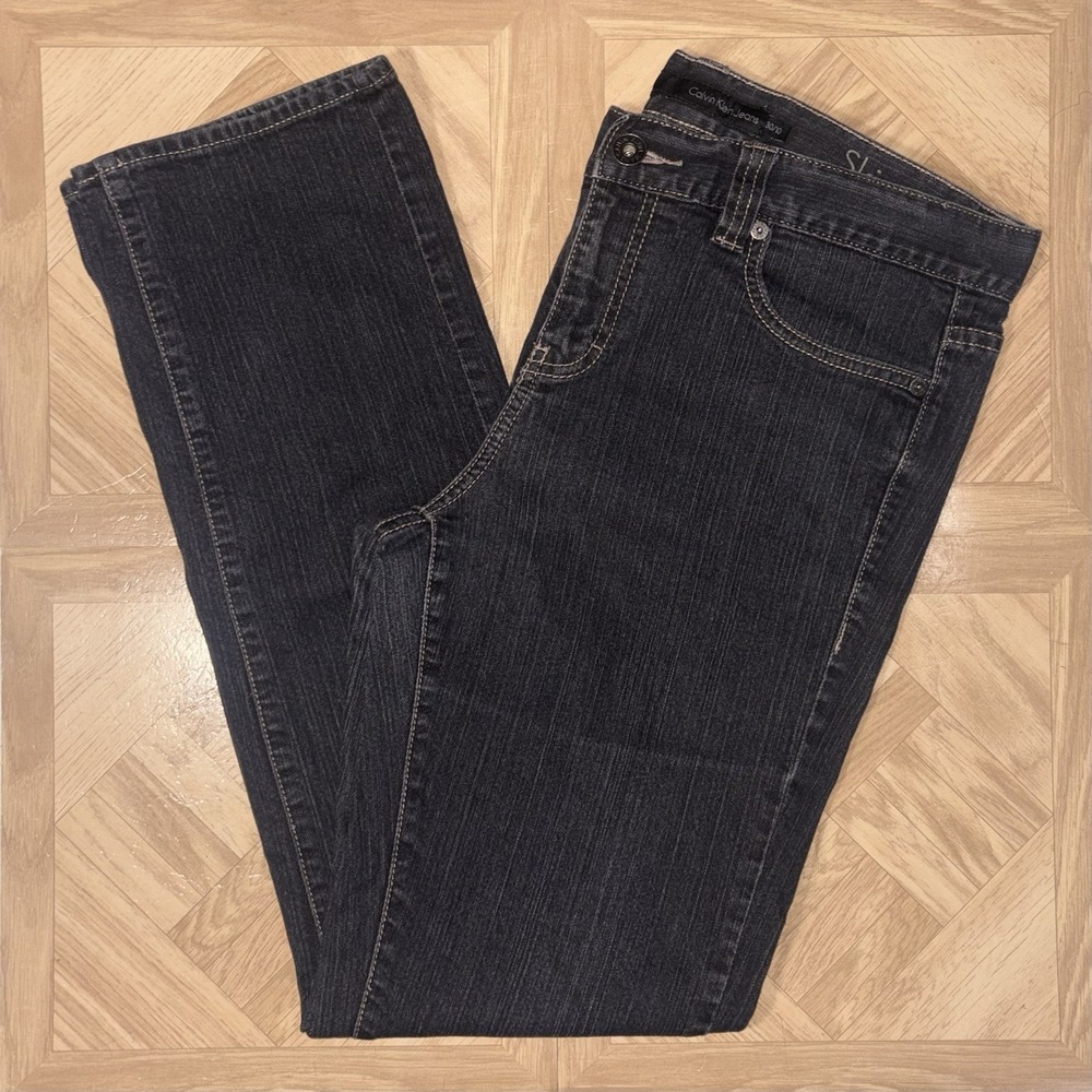 Calvin Klein Jeans Size 34x30 Dark Wash Straight Leg 30|10